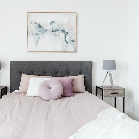 2 Bedrooms Apartment Doncaster Ngoại thất bức ảnh