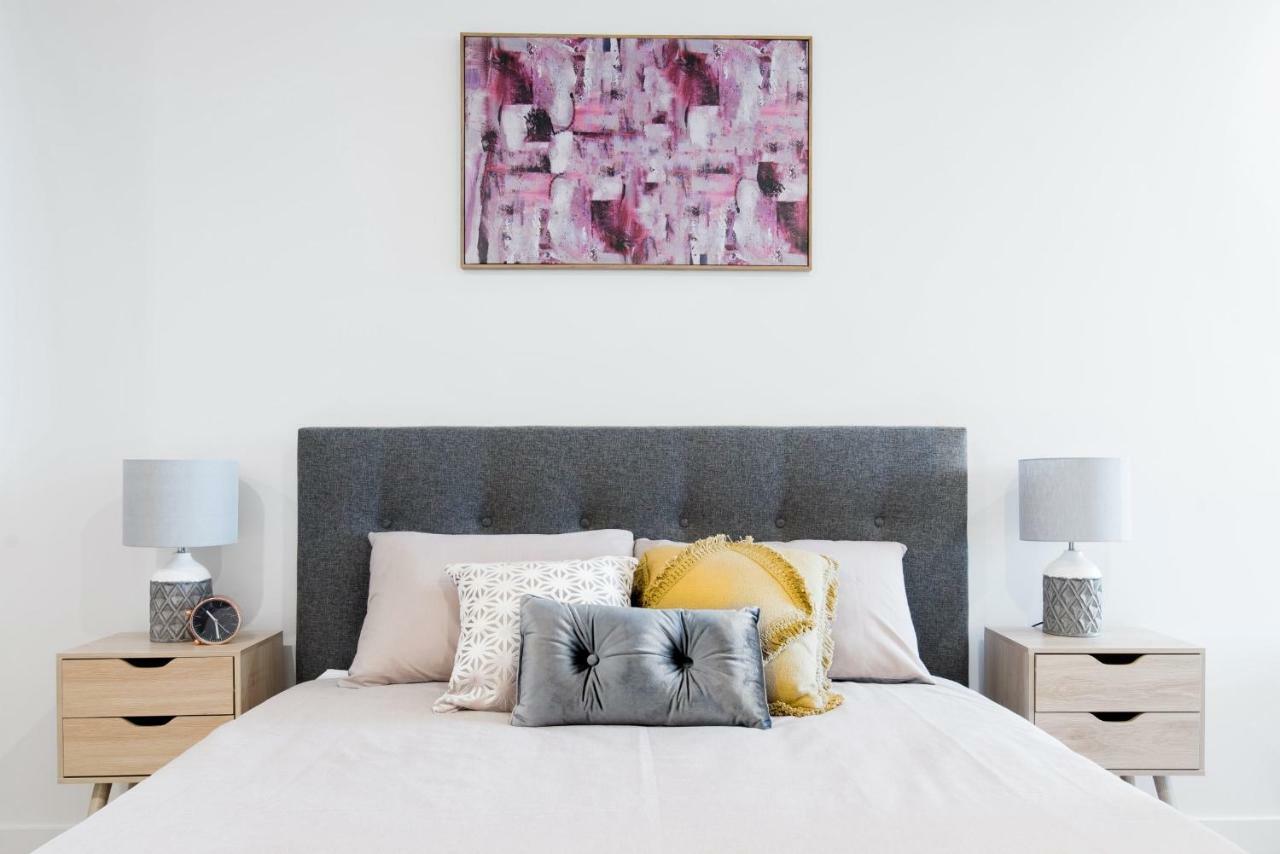 2 Bedrooms Apartment Doncaster Ngoại thất bức ảnh